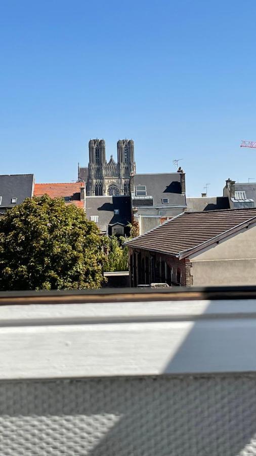 Le Cosy Marnais, Centre Ville, Vue Cathedrale Apartment