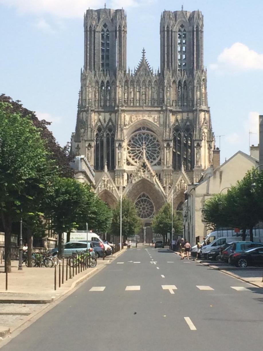 Le Cosy Marnais, Centre Ville, Vue Cathedrale